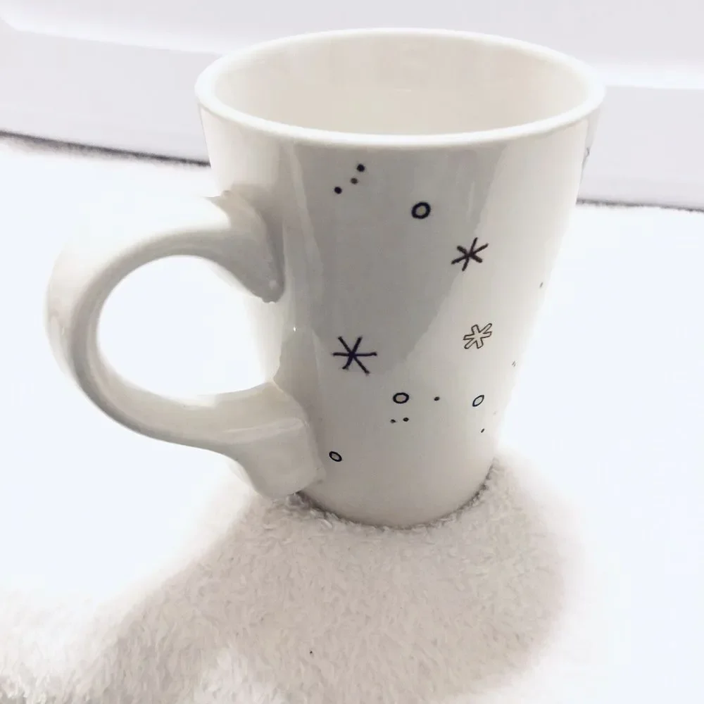 CALIFORNIA PANTRY 2010 Holiday Christmas Mug-‎ White With Red Polka Dot Tree